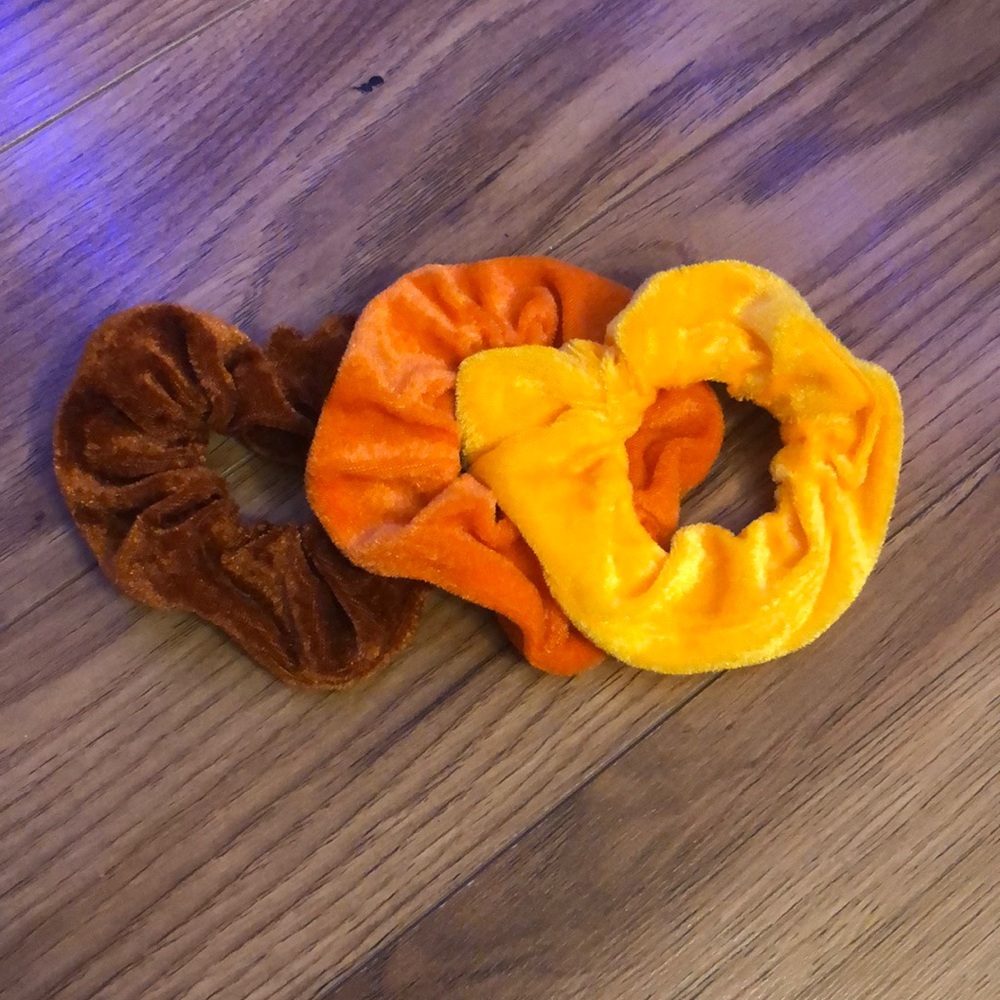 orange scrunchie set